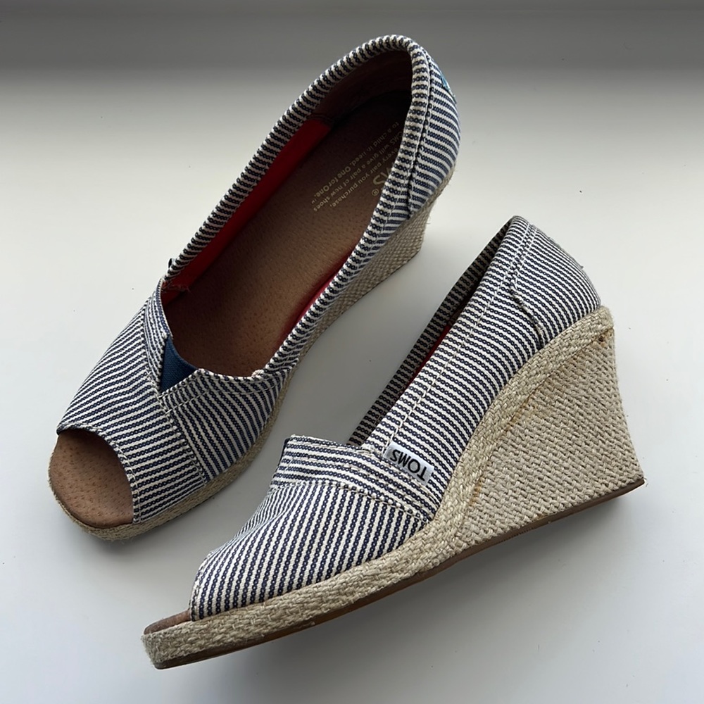 TOMS Peep Toe Wedges